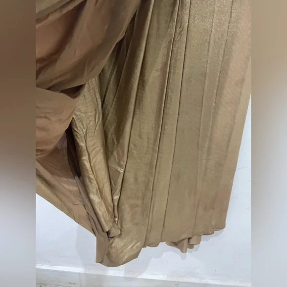 Stylish ready to wear designer saree with peplum black blouse and golden saree - Picture 6 of 9